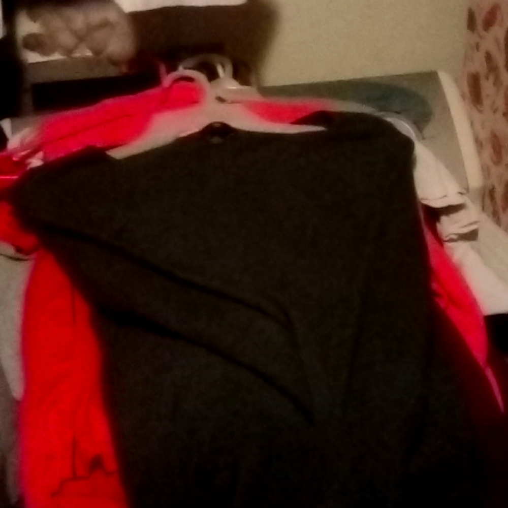 Gap sweater